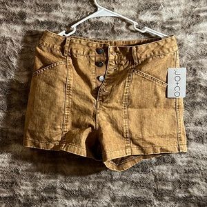 Brown shorts